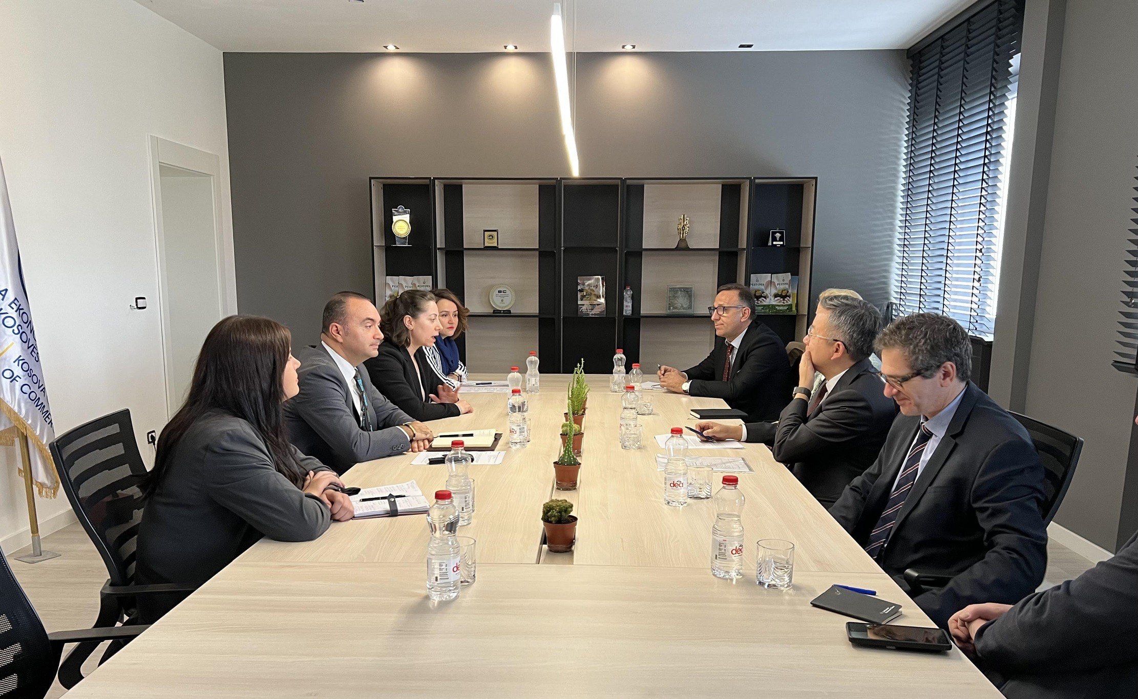 Rafuna priti Bo Li, bisedojnë për asistencë për Odën dhe bizneset