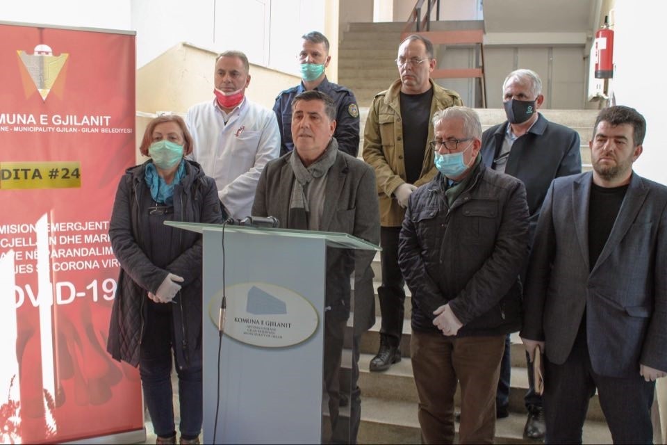 Gjilani pranon një respirator nga dr. Gazmend Boshnjaku
