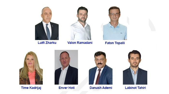 Mbahet takimi i deputetëve me qytetarë në Ferizajt
