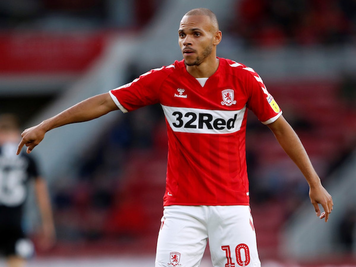 Barcelona nënshkruan me Martin Braithwaite