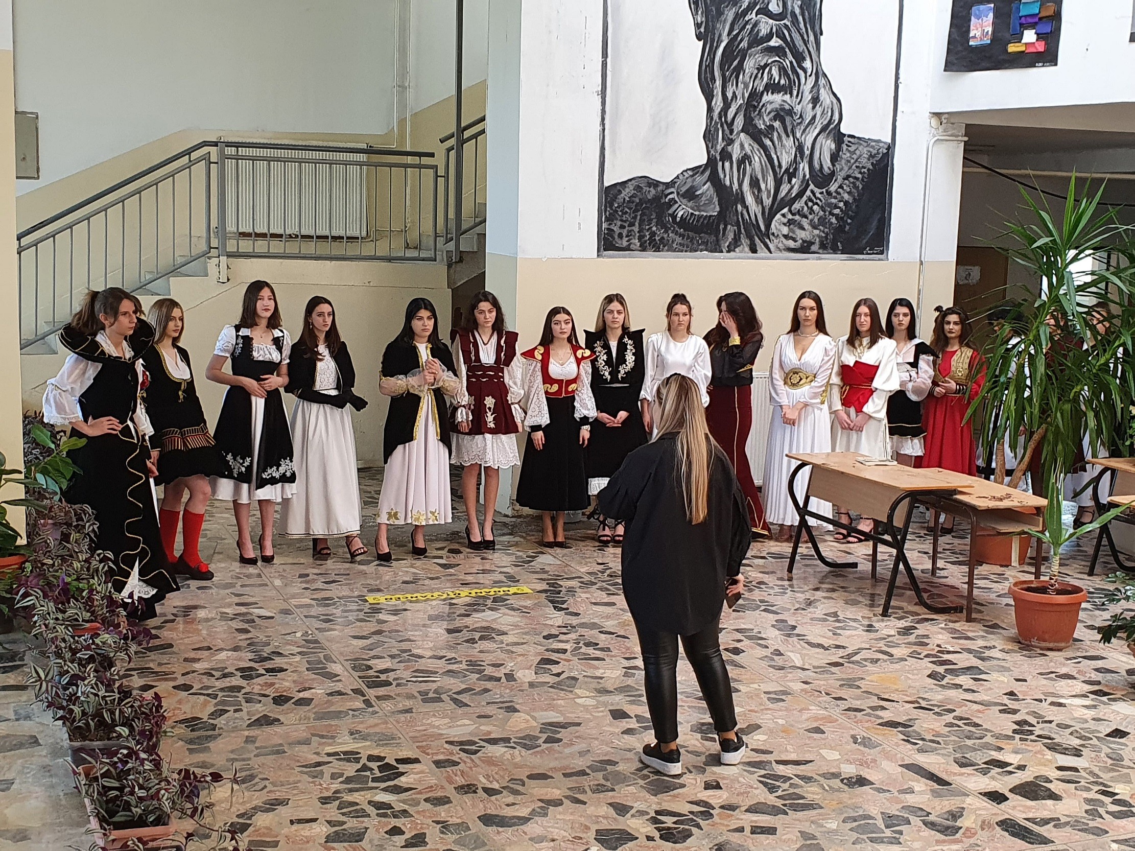 Diplomojnë maturantët e Shkollës së Agrobiznesit dhe Teknologjisë në Ferizaj