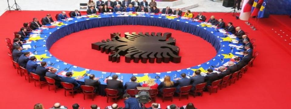 Mbahet mbledhja e përbashkët e Qeverisë së Kosovës dhe Shqipërisë