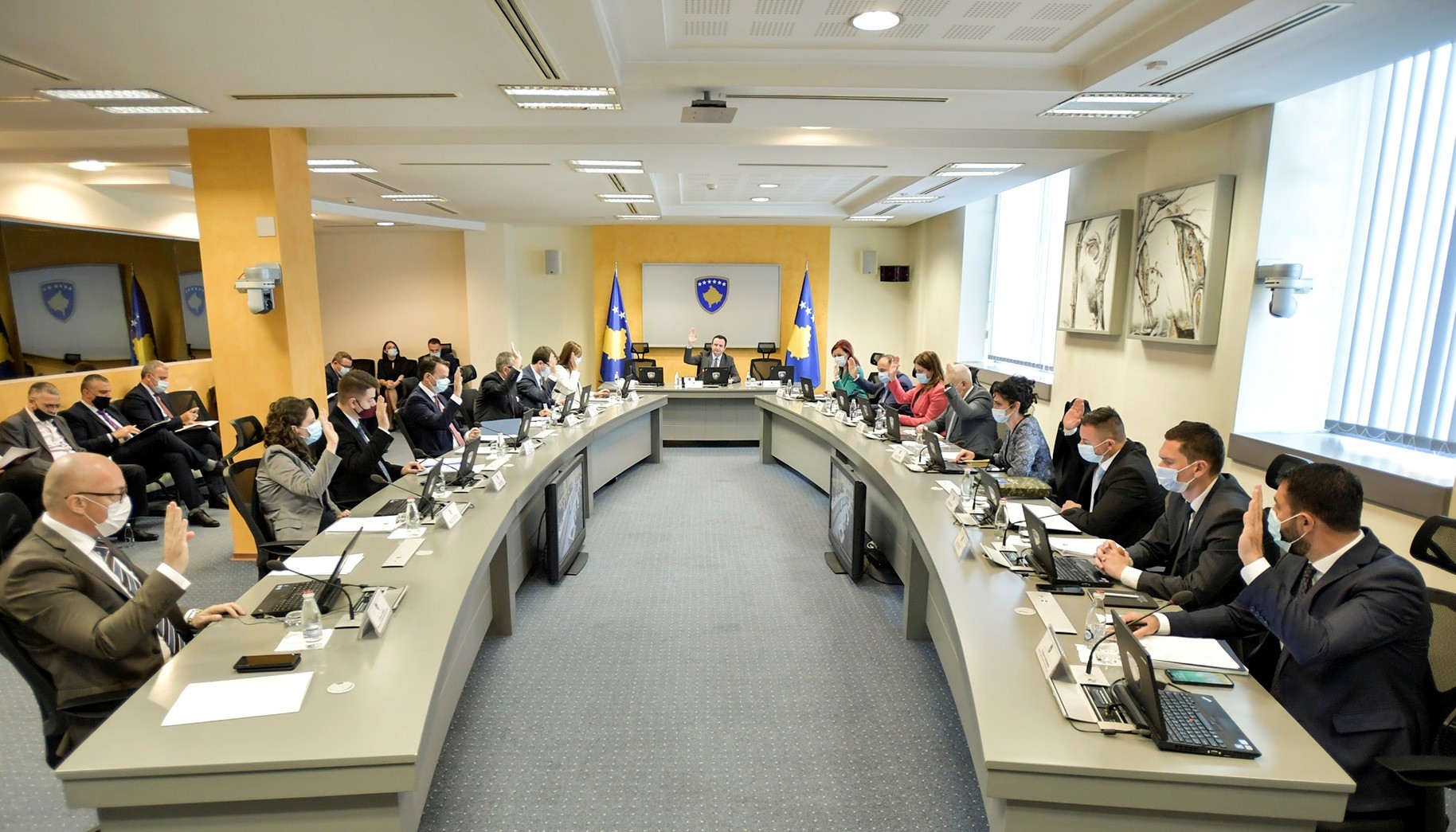 Qeveria miraton ndryshimin dhe plotësimin e Programit Legjislativ për vitin 2021