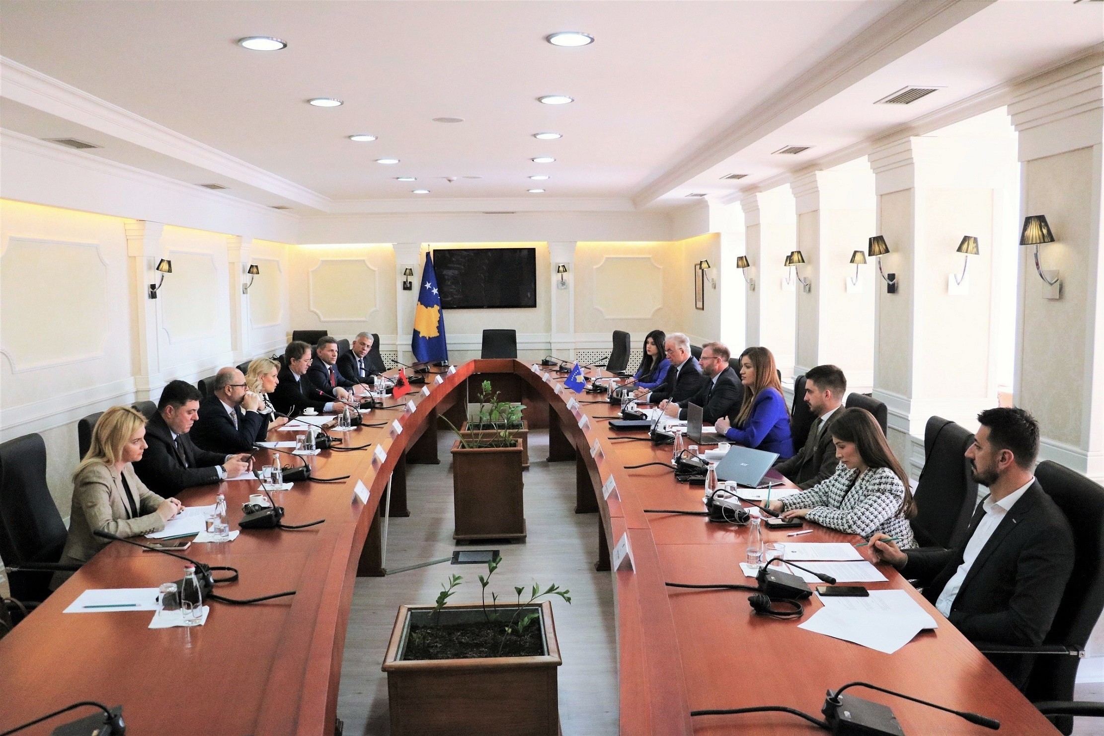 Kosova dhe Shqipëria zotohen për zbatimin e marrëveshjeve të nënshkruara