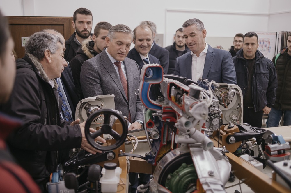 MIN inauguron Qendrën e Inovacionit në Universitetin e Prishtinës