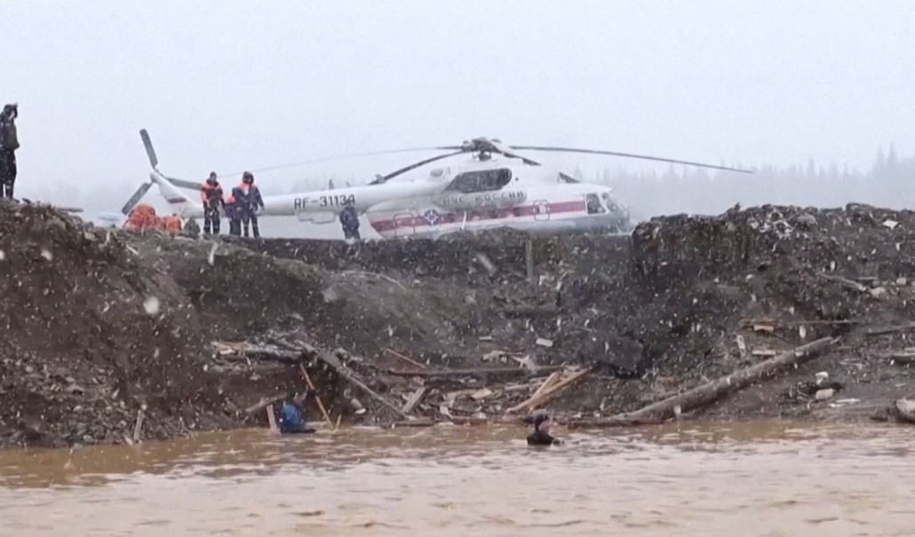 15 minatorë rusë humbin jetën në minierën e arit