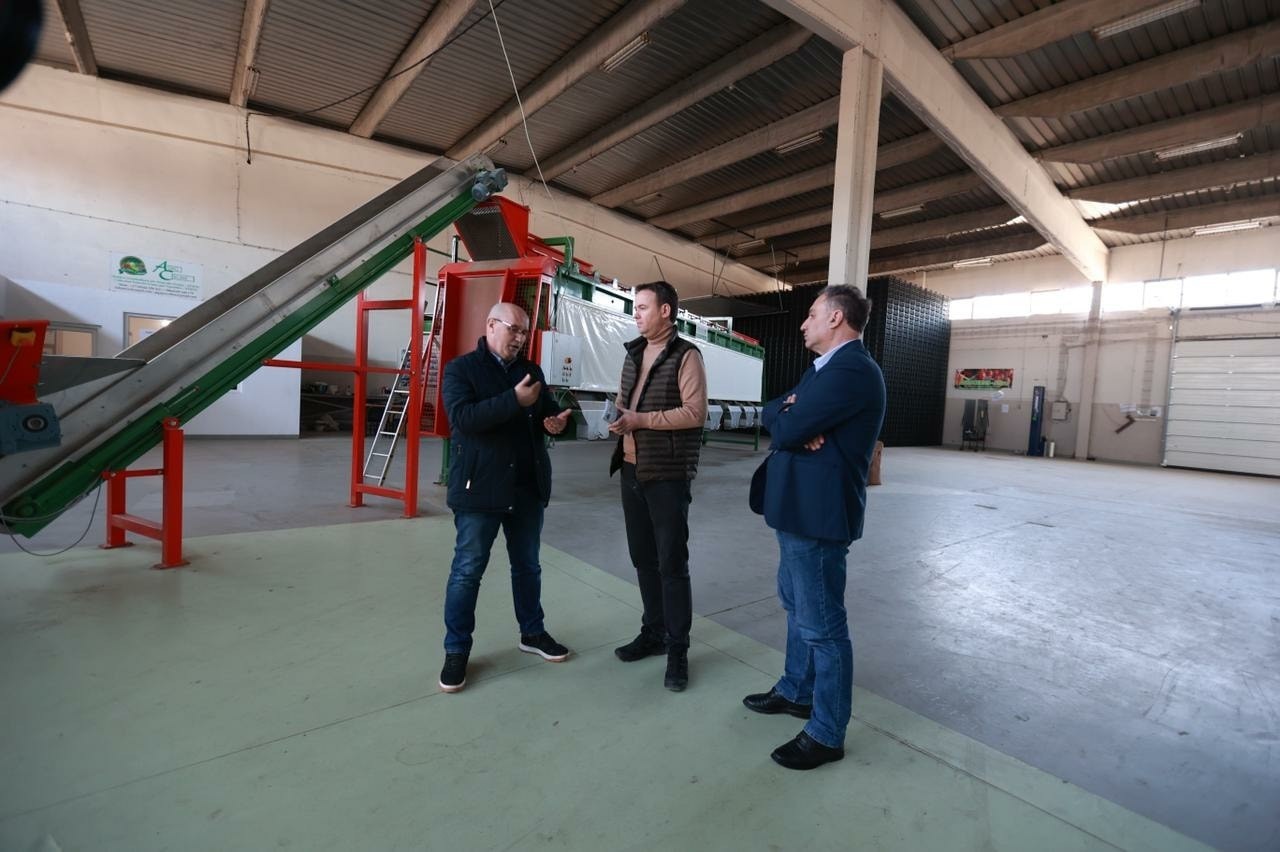 Ministria e Bujqësisë rrit mbështetjen deri 100% për perimtarë