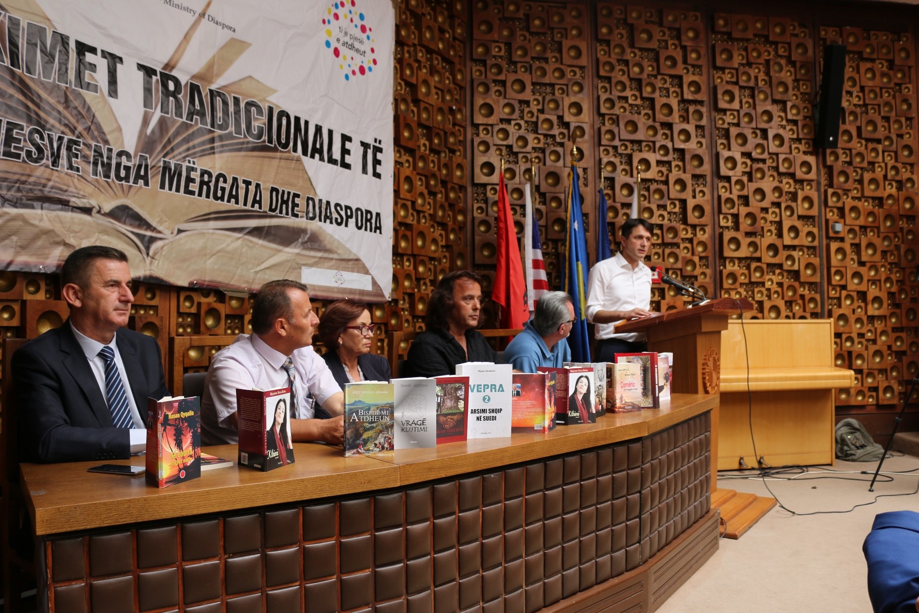 Mbahet festivali poetiko-letrar me krijues nga diaspora