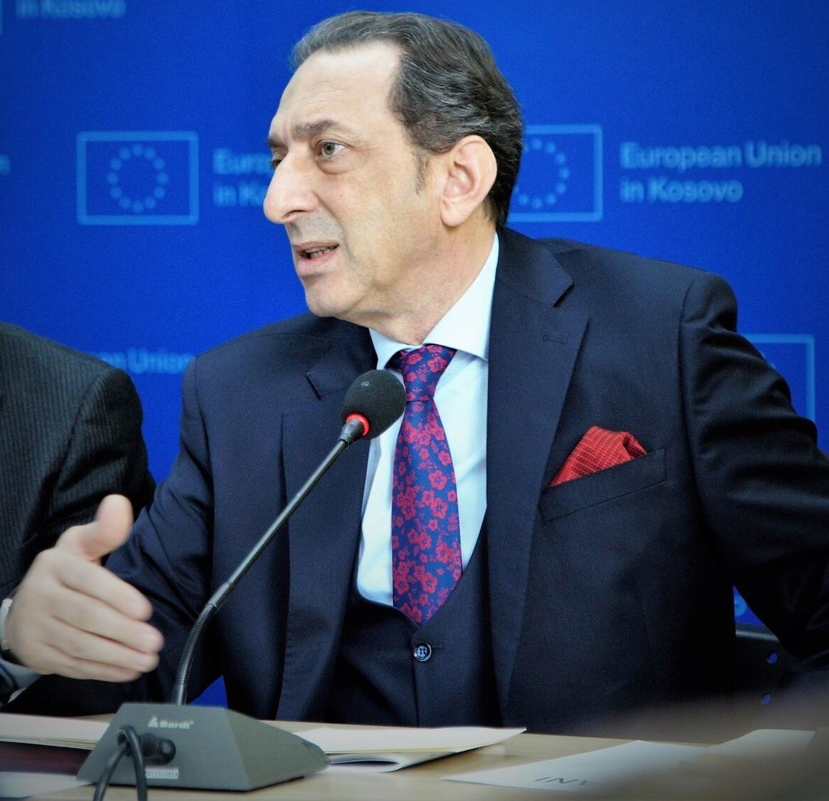 Ministri Reka kërkon mbështetjen për liberalizimin e vizave