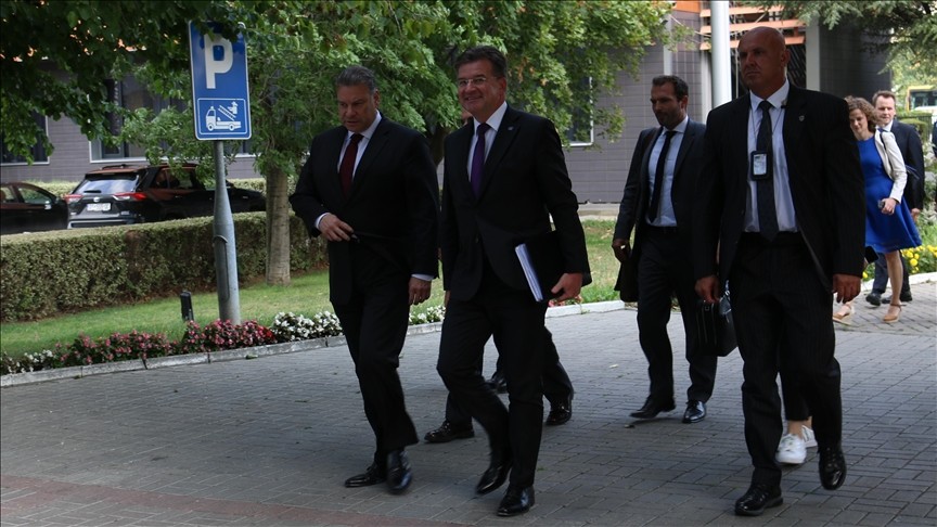 Pesë diplomatë amerikanë dhe evropianë qendrojnë sot në Kosovë 