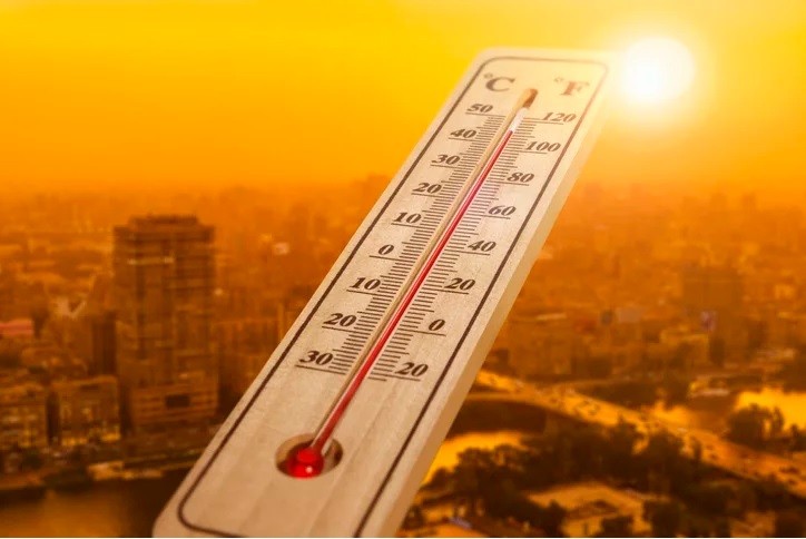 Europa përfshihet nga të nxehtit, paralajmërohen rritje të temperaturave