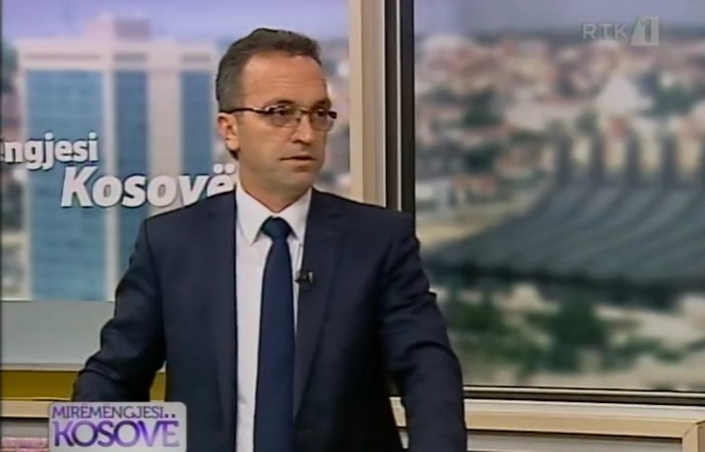 Shërbyesit civil kërkojnë rritje dhe nivelizim të pagave