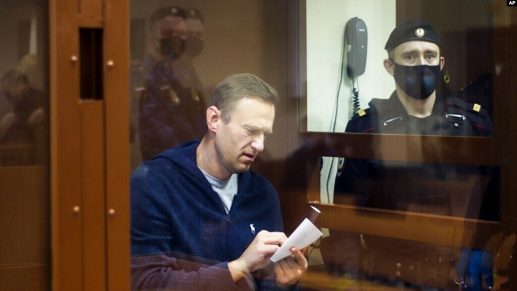 Mjekët paralajmërojnë se Navalny mund të vdesë shpejt