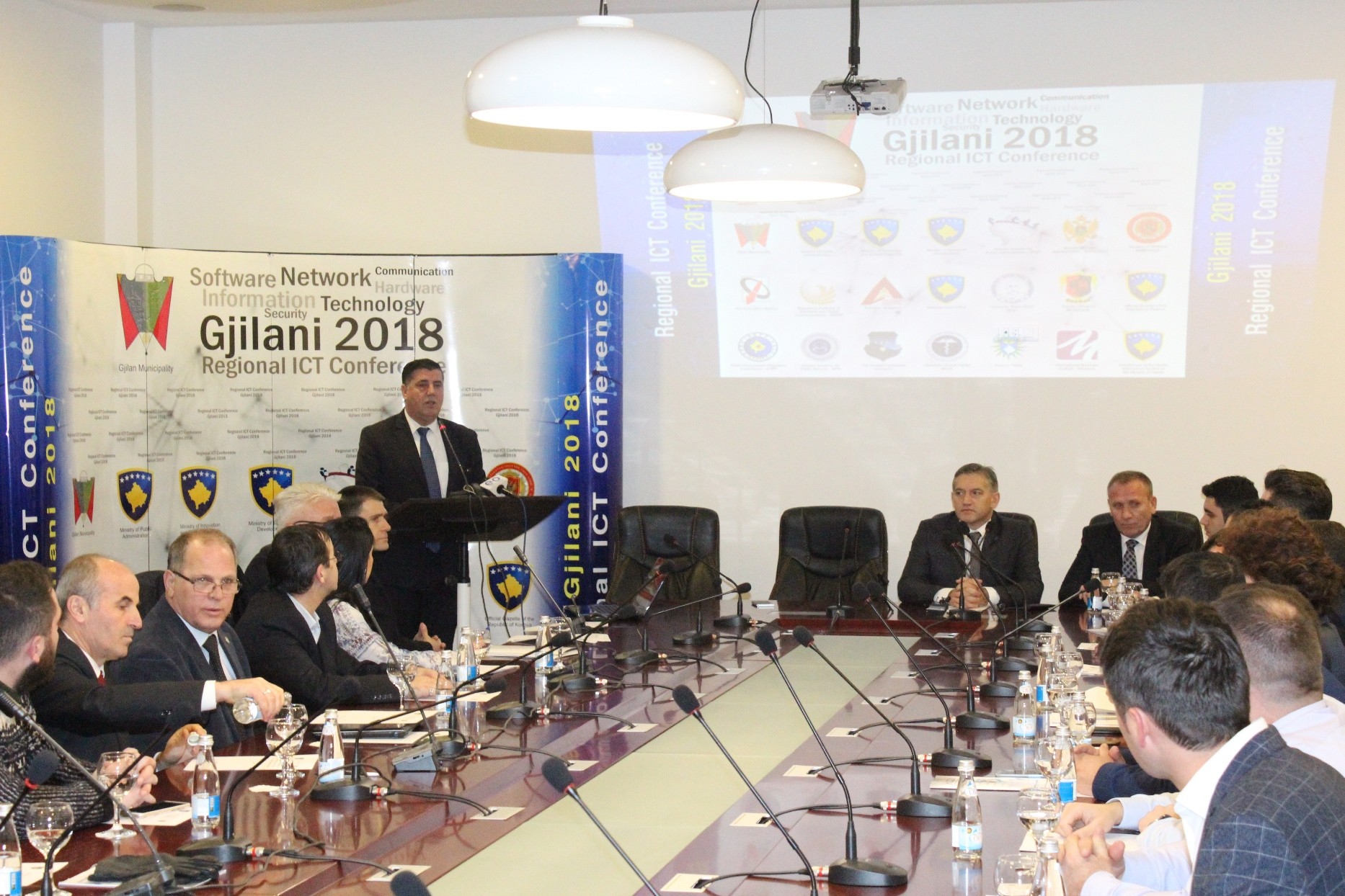 Gjilani organizon konferencën rajonale te Teknologjisë Informative