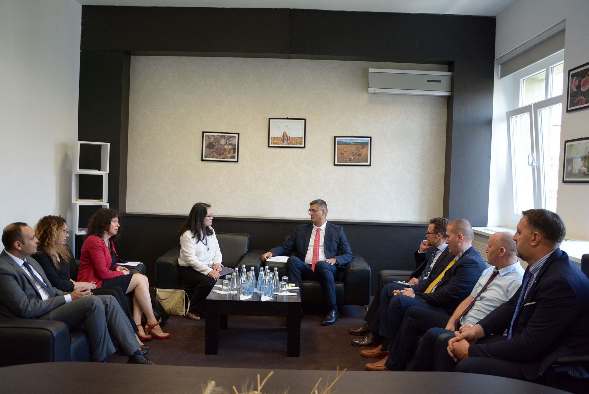 Marrëveshja e MBPZHR-se me USAID-in siguron 3.8 milionë euro për bujqësinë