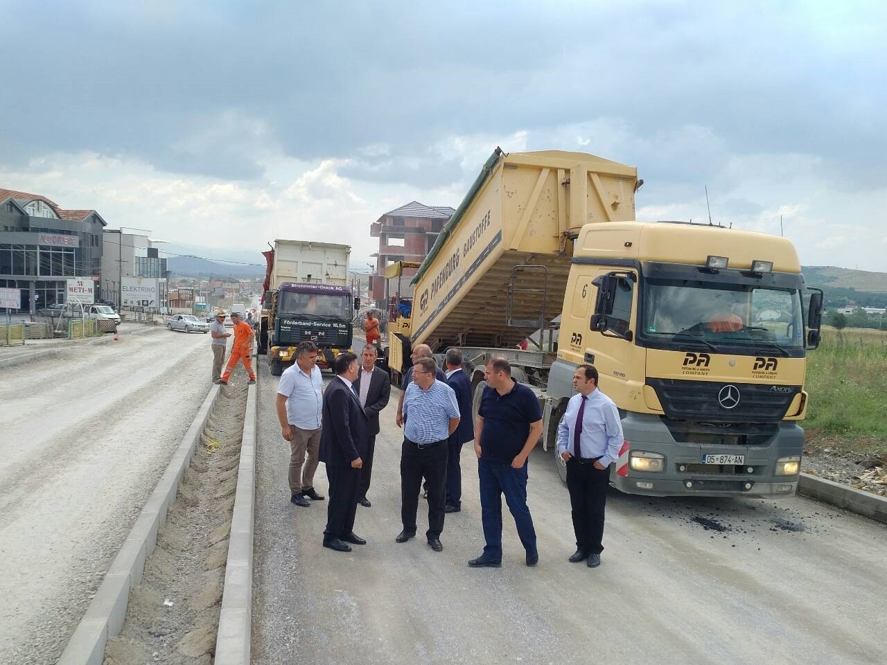 Nis asfaltimi i rrugës katër korsi Gjilan-Livoç i Ulët