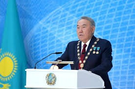 Investimet milionëshe të elitës kazake në vila 
