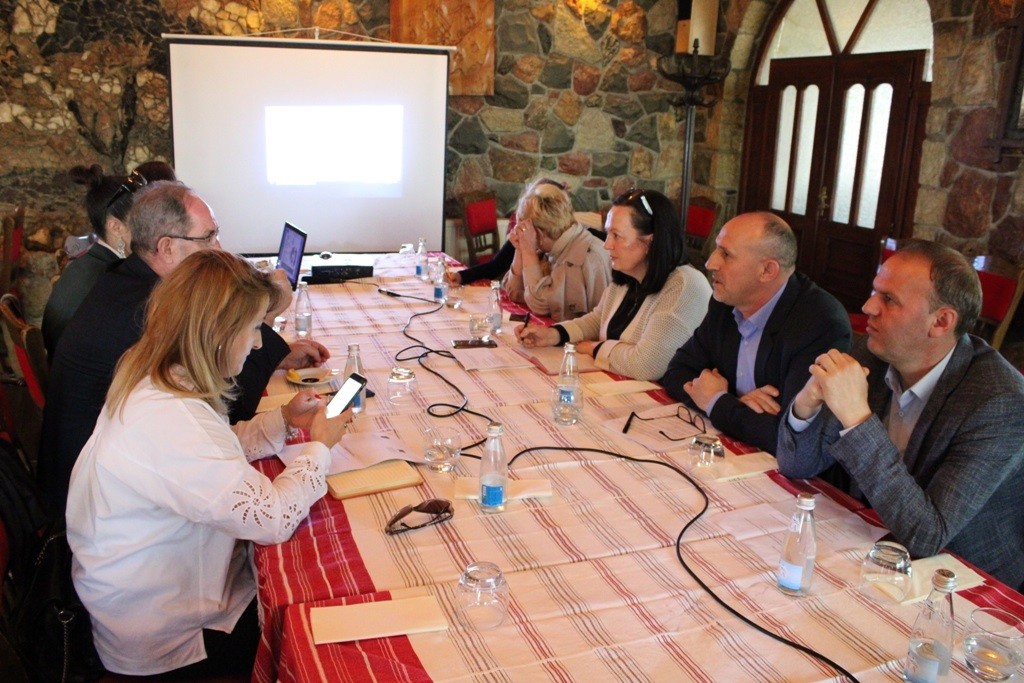 OSBE organizon vazhdimin e procesit të zgjedhjes së këshillave të fshatrave  