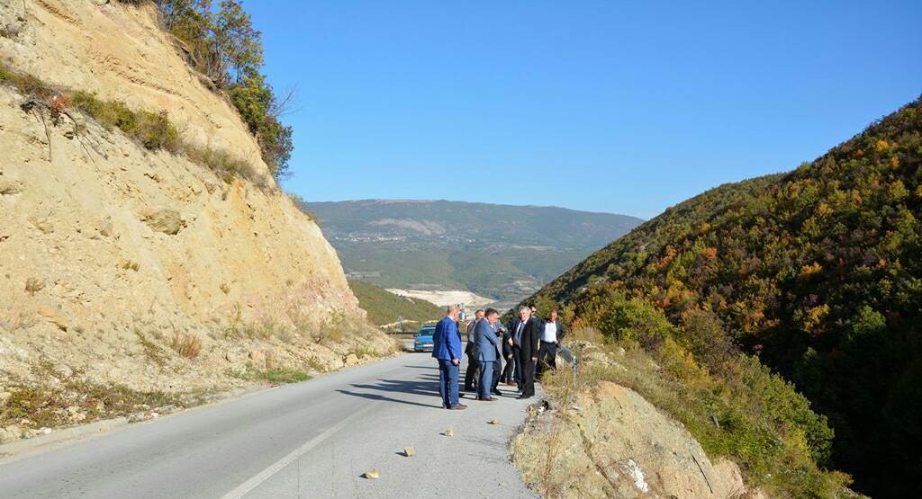 MI do të ndihmojë komunat në përmirësimin e infrastrukturës rrugore