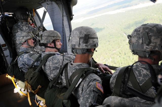 SHBA dërgon trupa ushtarake në Eeropë 