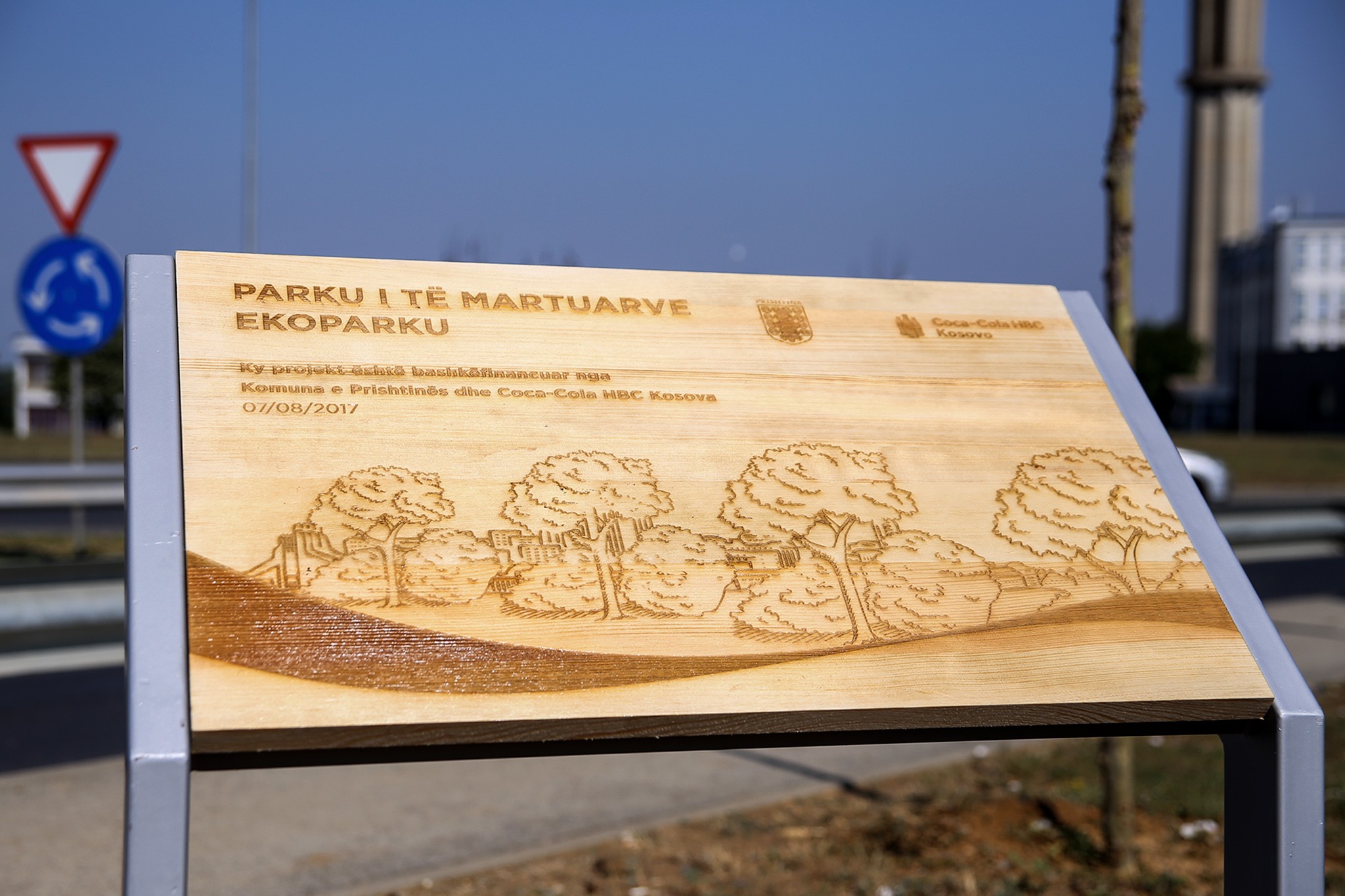 Inaugurohet Parku i të Martuarve
