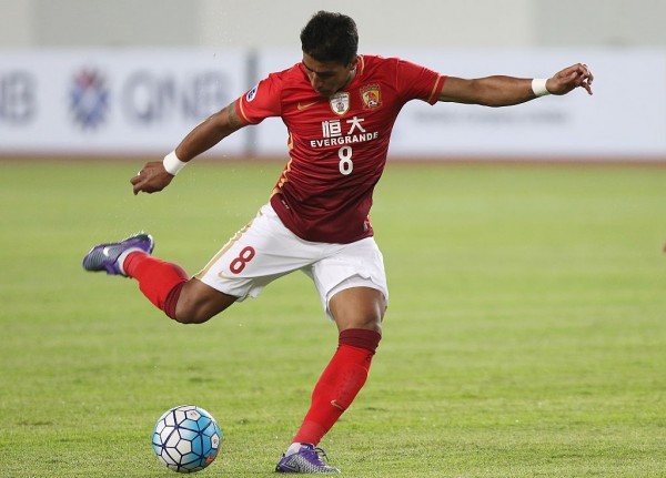 Paulinho do të kalojë te Barcelona për 40 milionë euro