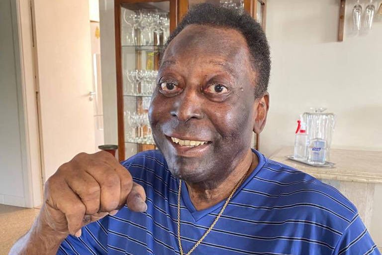 Legjenda e futbollit Pele, në gjendje të rëndë në spital