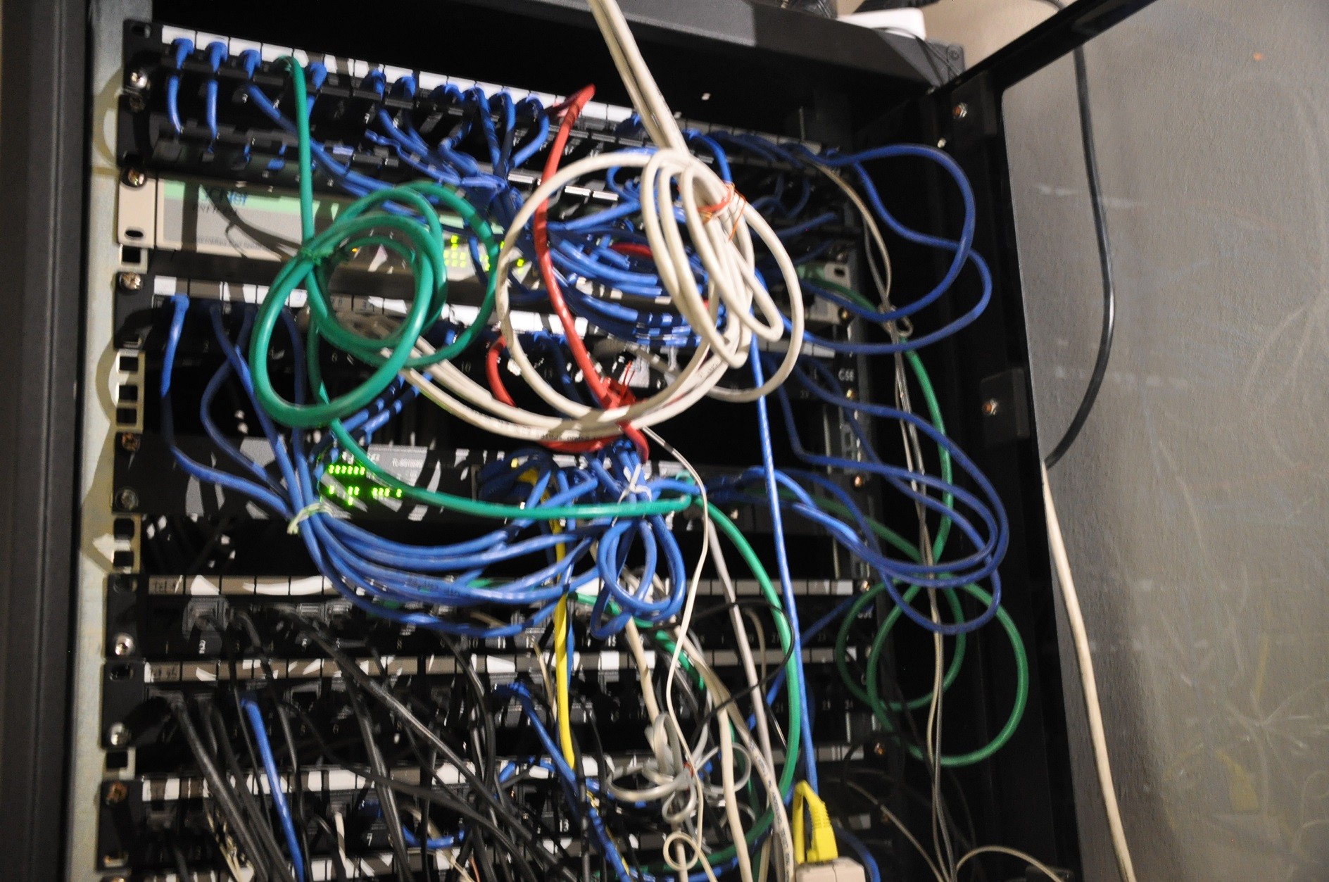76.6 për qind e qytetarëve përdorin internetin në Kosovë