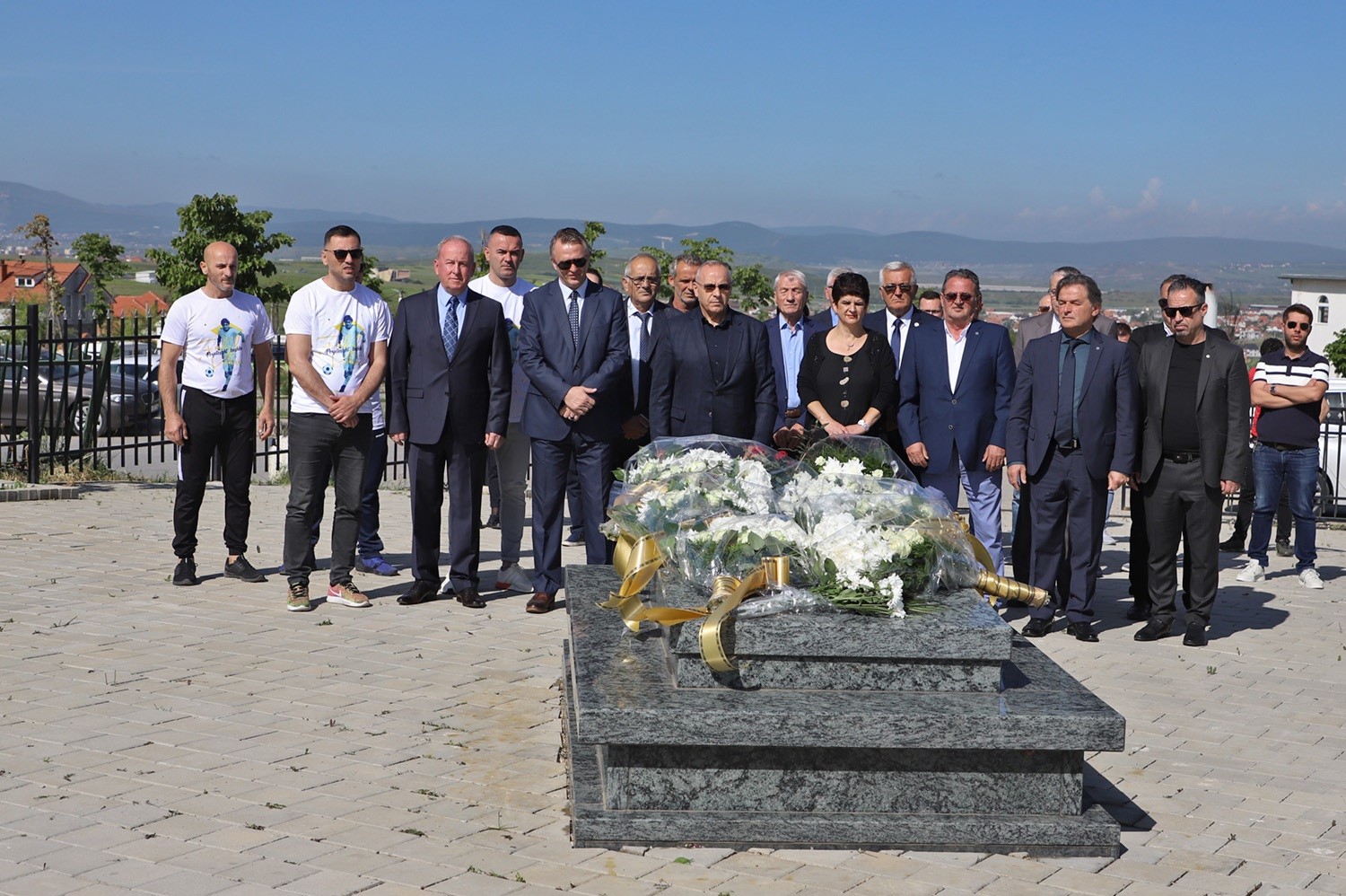 Përkujtohet legjenda e futbollit të Kosovës, Fadil Vokrri