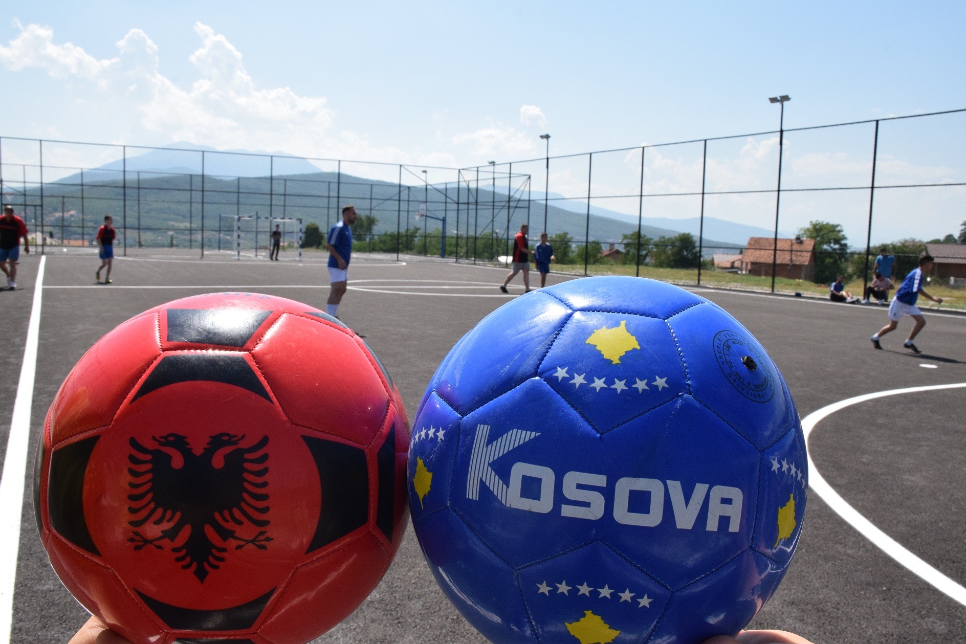 Përurohet terreni sportiv në Piranë të Prizrenit