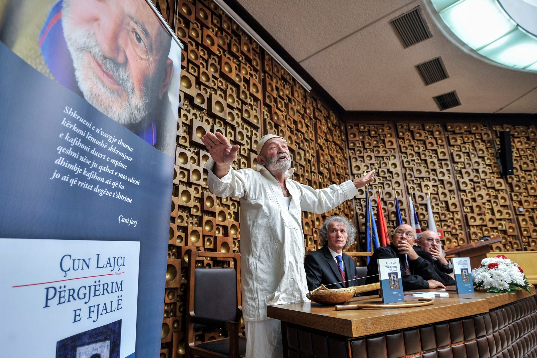Përurohet libri “Përgjërim e fjalë”, e autorit Çun Lajçi