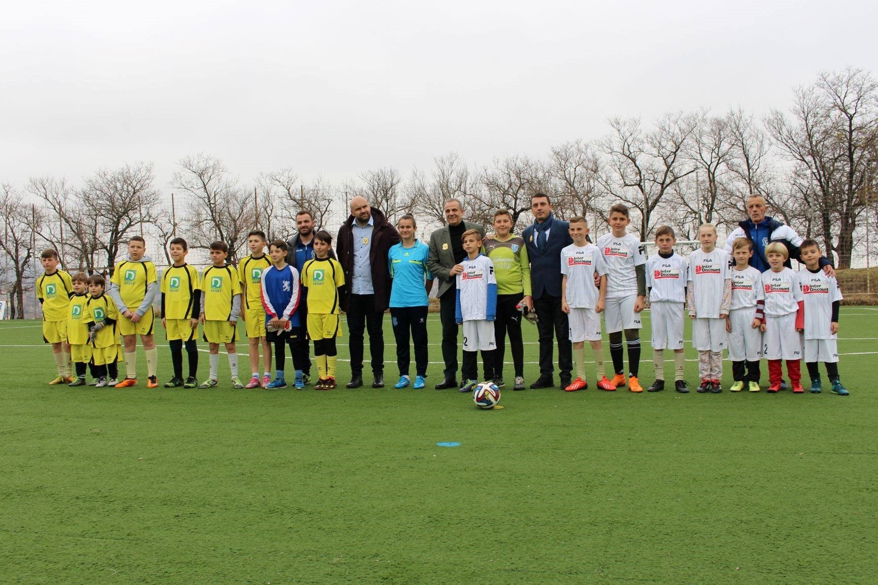 Përurohet stadiumi në Shtime