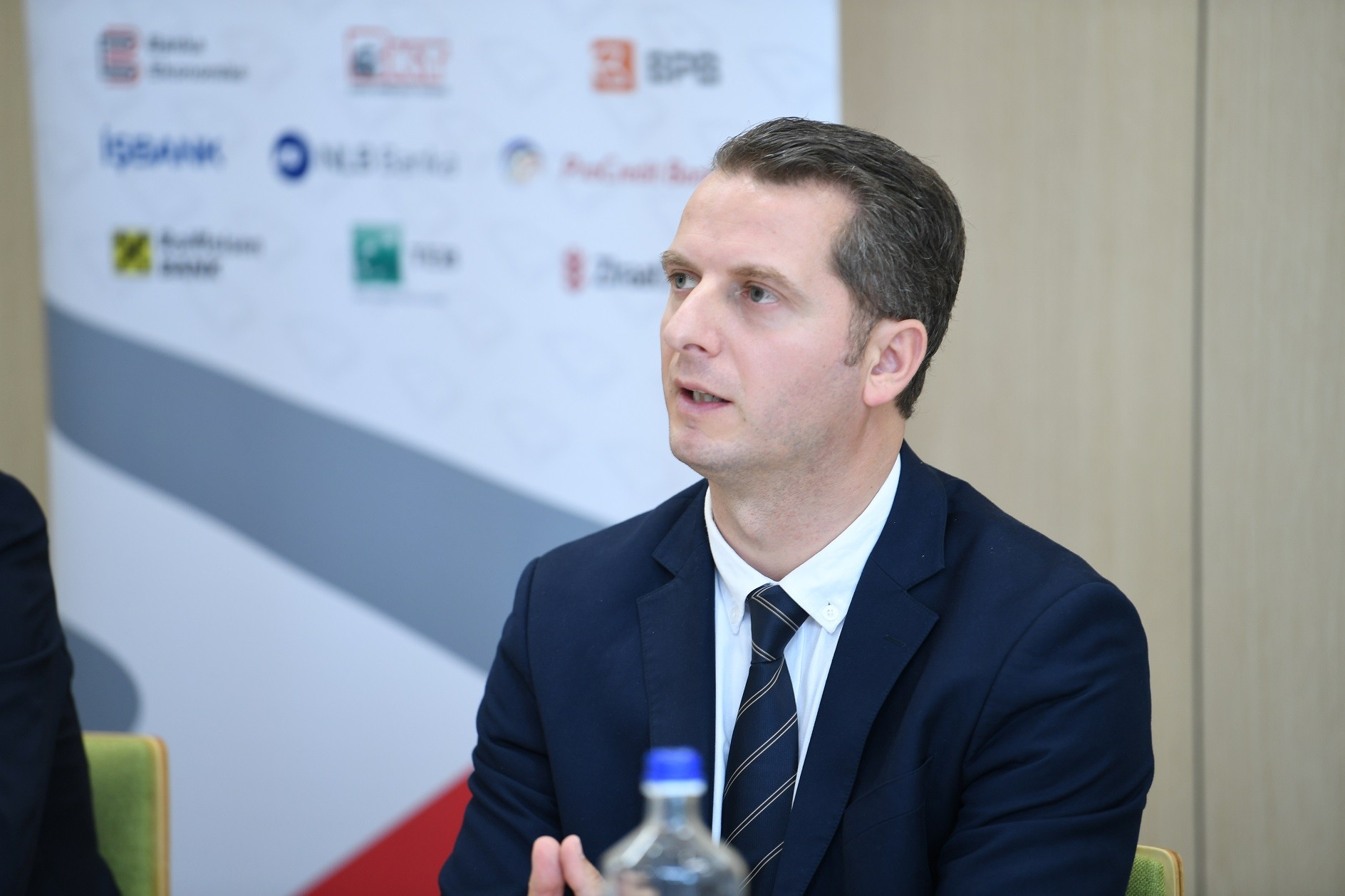 Rritet mundësia e kreditimit për bizneset në Kosovë