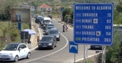 Fluks i madh pushuesish në pikëkalimet kufitare të Shqipërisë
