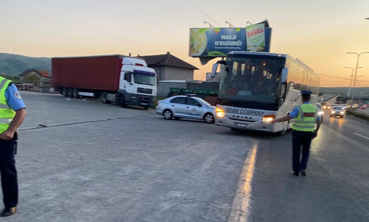 Policia apelon për kujdes më të shtuar për pjesëmarrësit në trafik