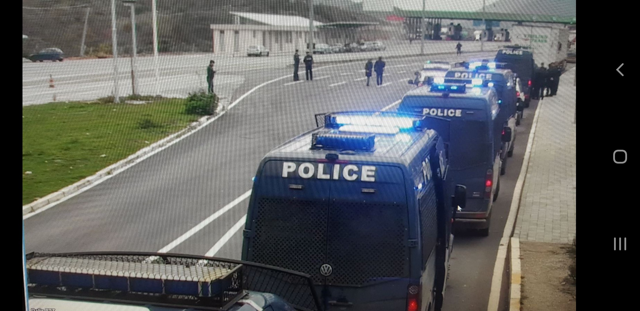 Policia e Kosovës mobilizohet dhe niset për ndihmë në Shqipëri   