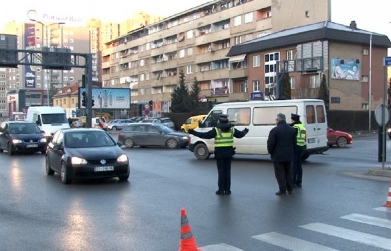 Tollovi e pakënaqësi për ndalimin e veturave drejt qendrës