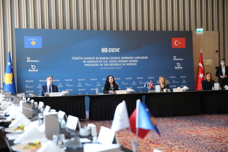 Presidentja Osmani në Stamboll takoi bizneset turke