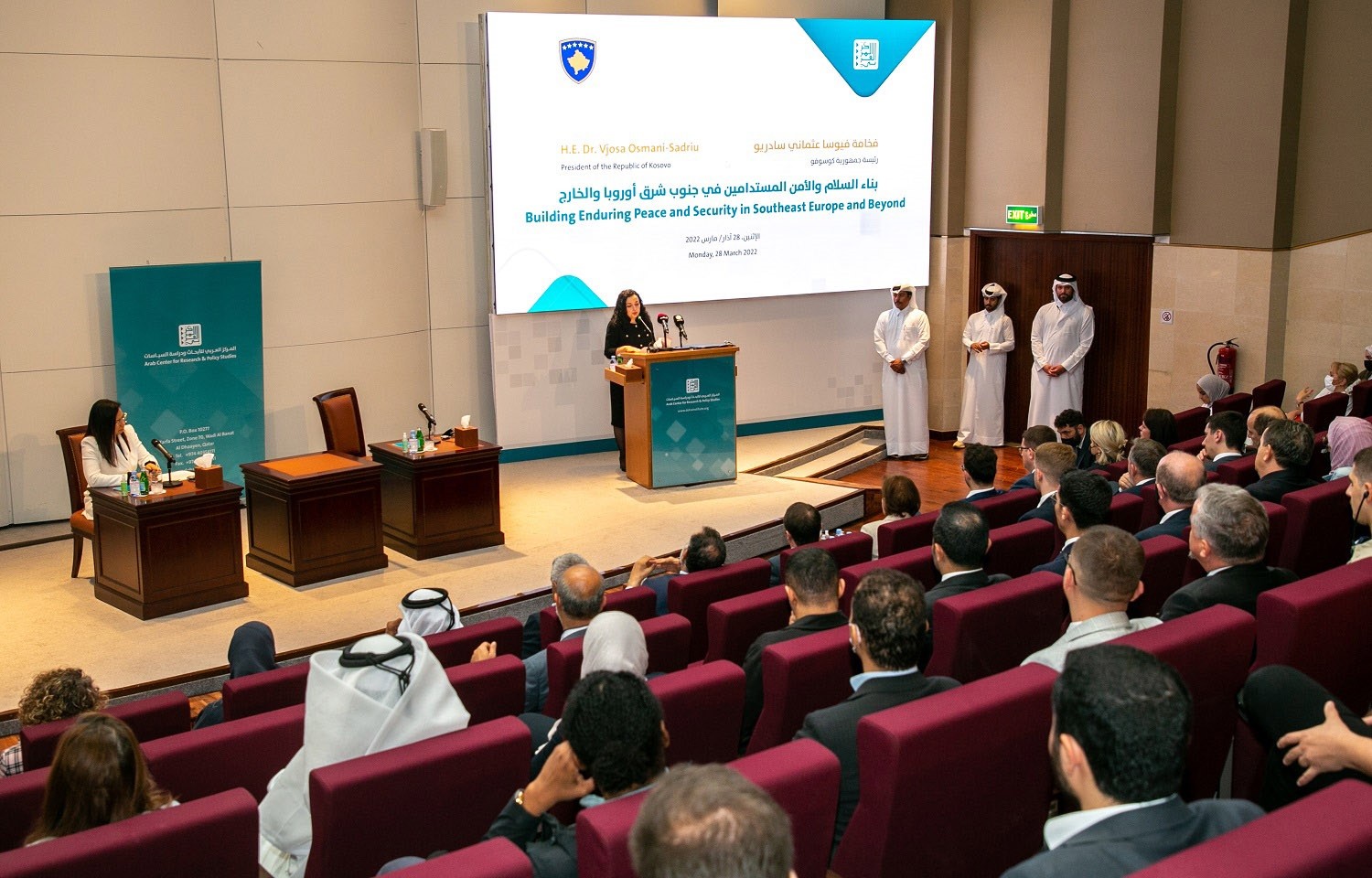 Presidentja Osmani takon komunitetin e biznesit në Katar