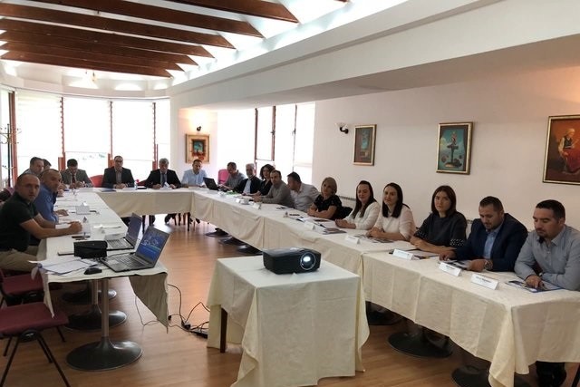 Mbahet punëtori për zbatimin e Sistemit të Menaxhimit Informativ të Lëndëve