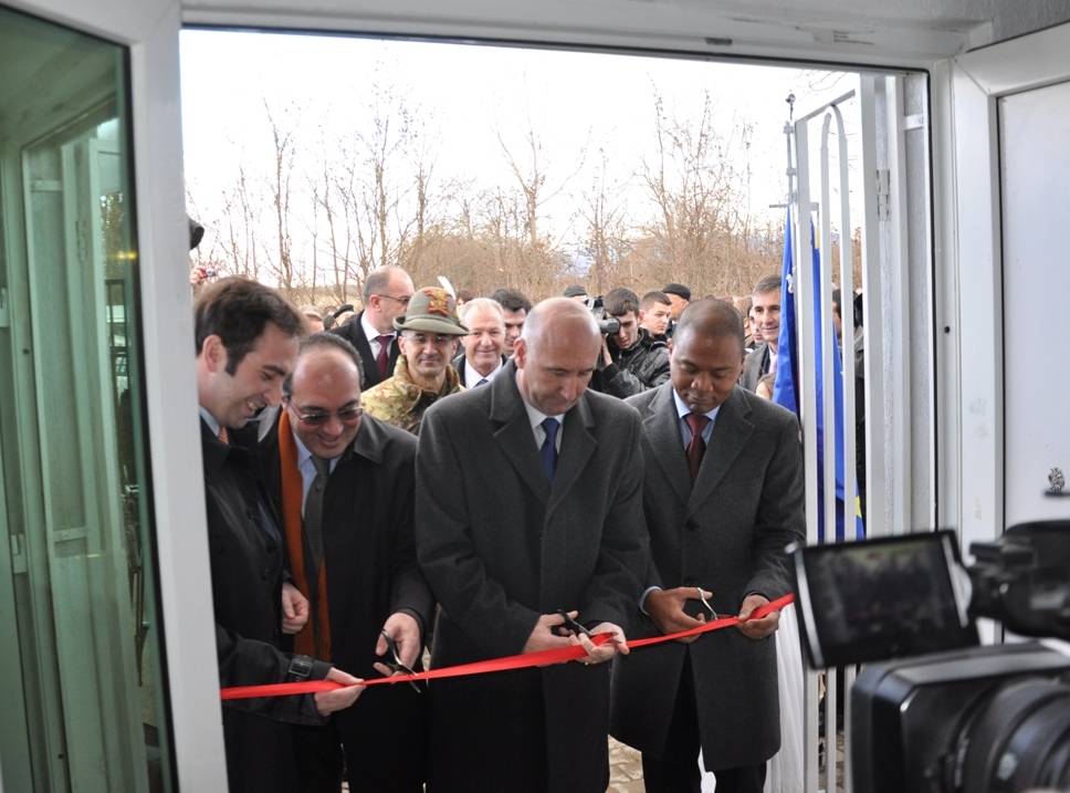 Inaugurohet qendra e përpunimit te qumështit në Llozhan