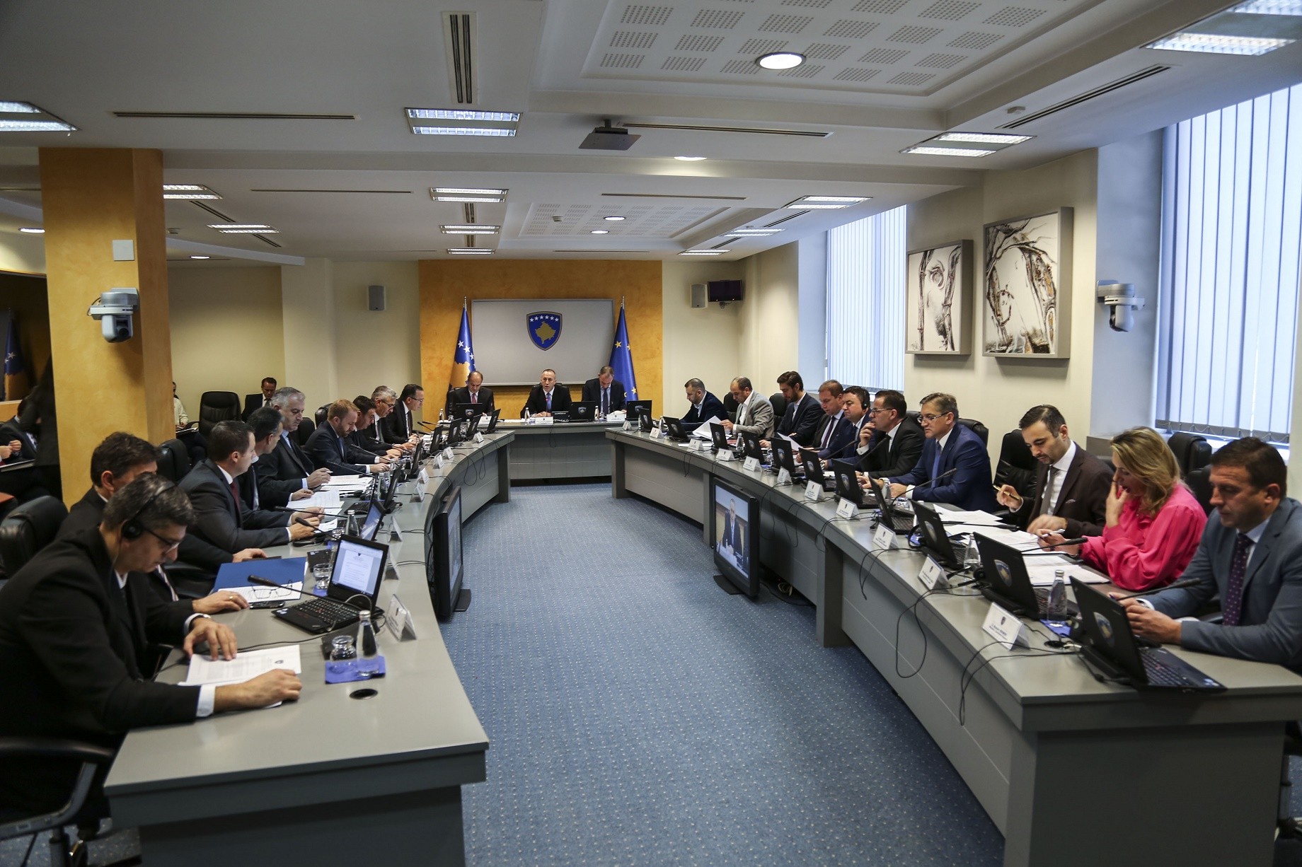 Haradinaj kërkon zbatimin e ligjit për Zonën e Obiliqit dhe kontroll të ushqimeve