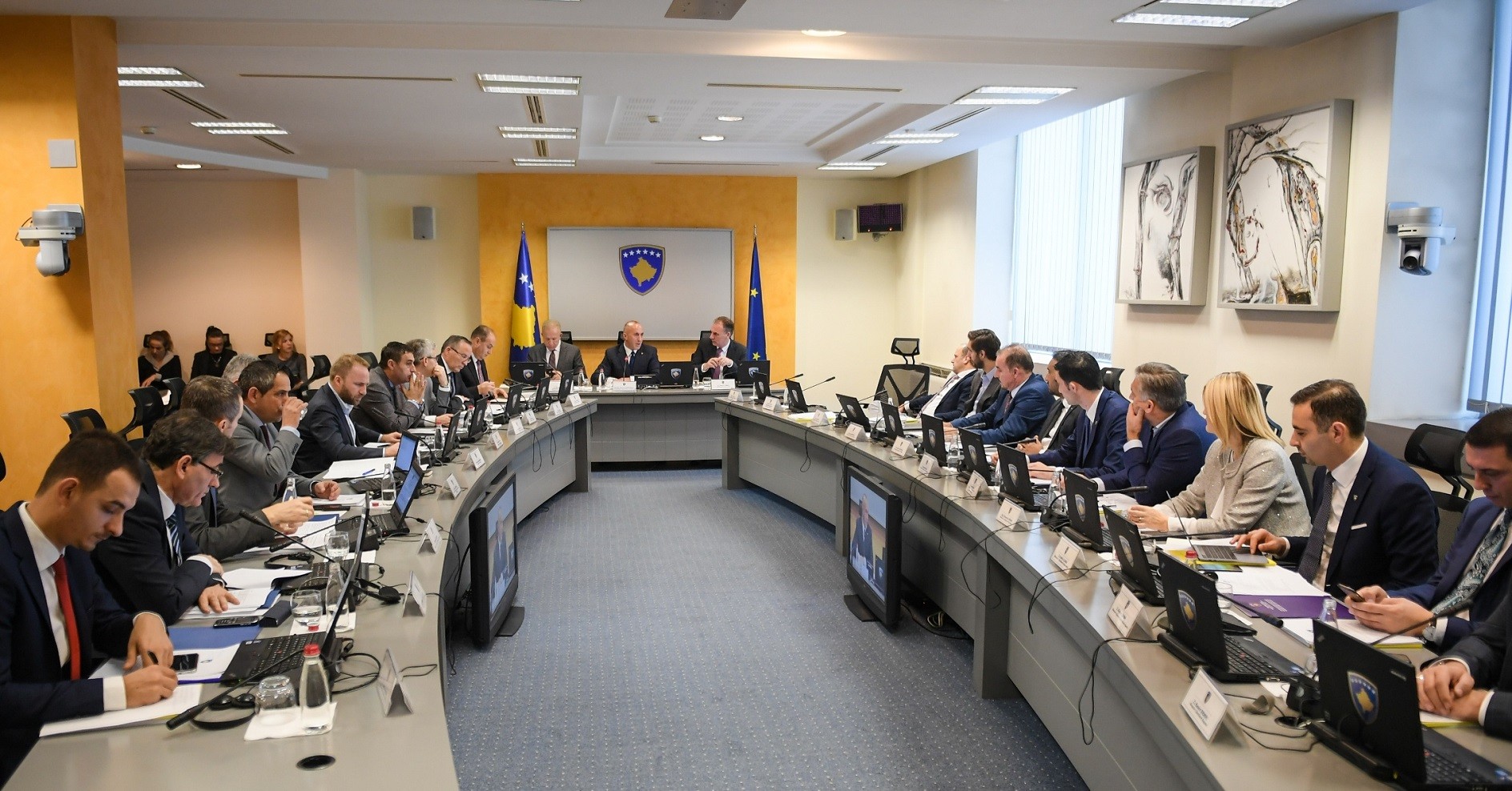 Qeveria miraton Marrëveshjen për ngritjen e pikave kufitare me Shqipërinë
