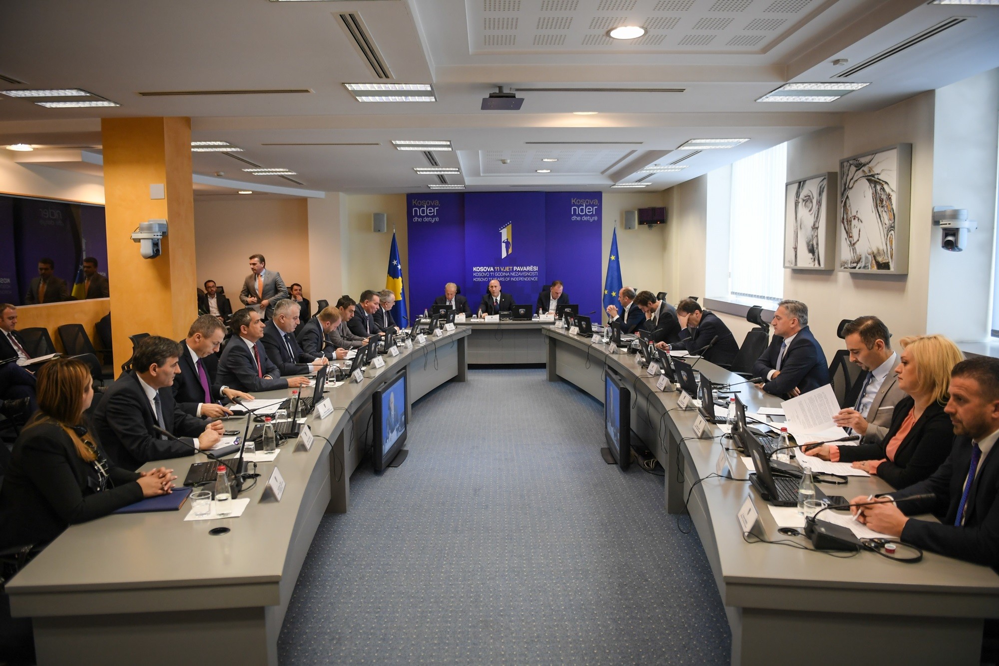 Qeveria ndan nga 5000 euro shoqatat e familjeve të personave të pagjetur
