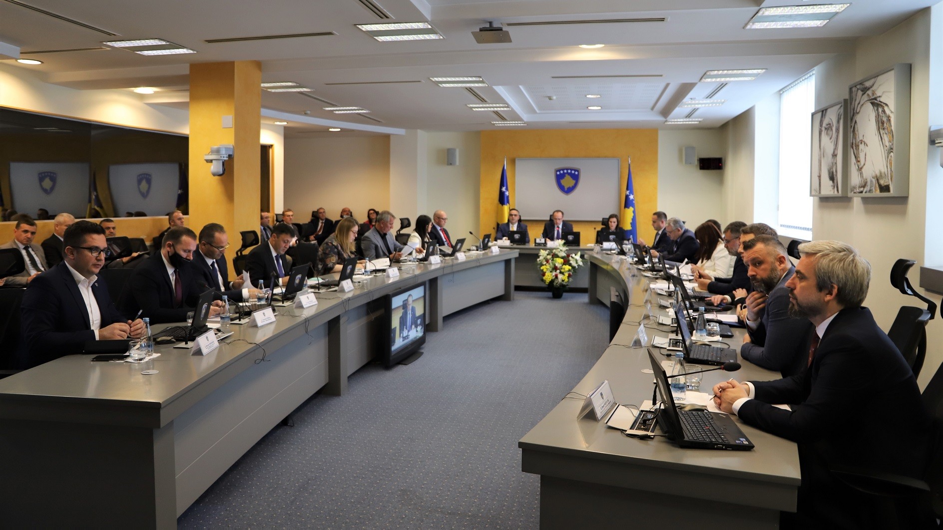 Qeveria e Kosovës miratoi Programin qeverisës 2020–2023