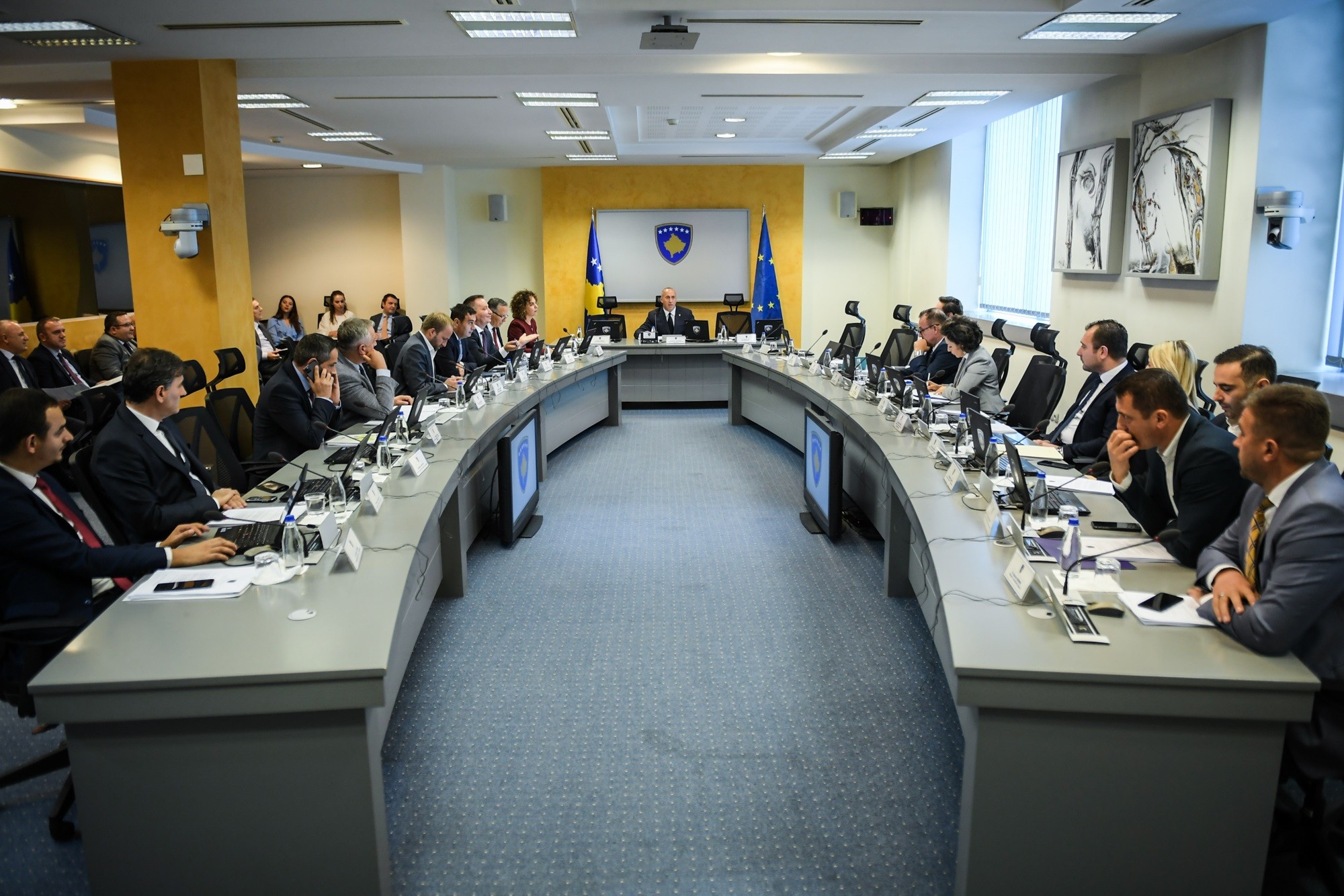 Qeveria miraton vendimin për ndarjen e mjeteve buxhetore