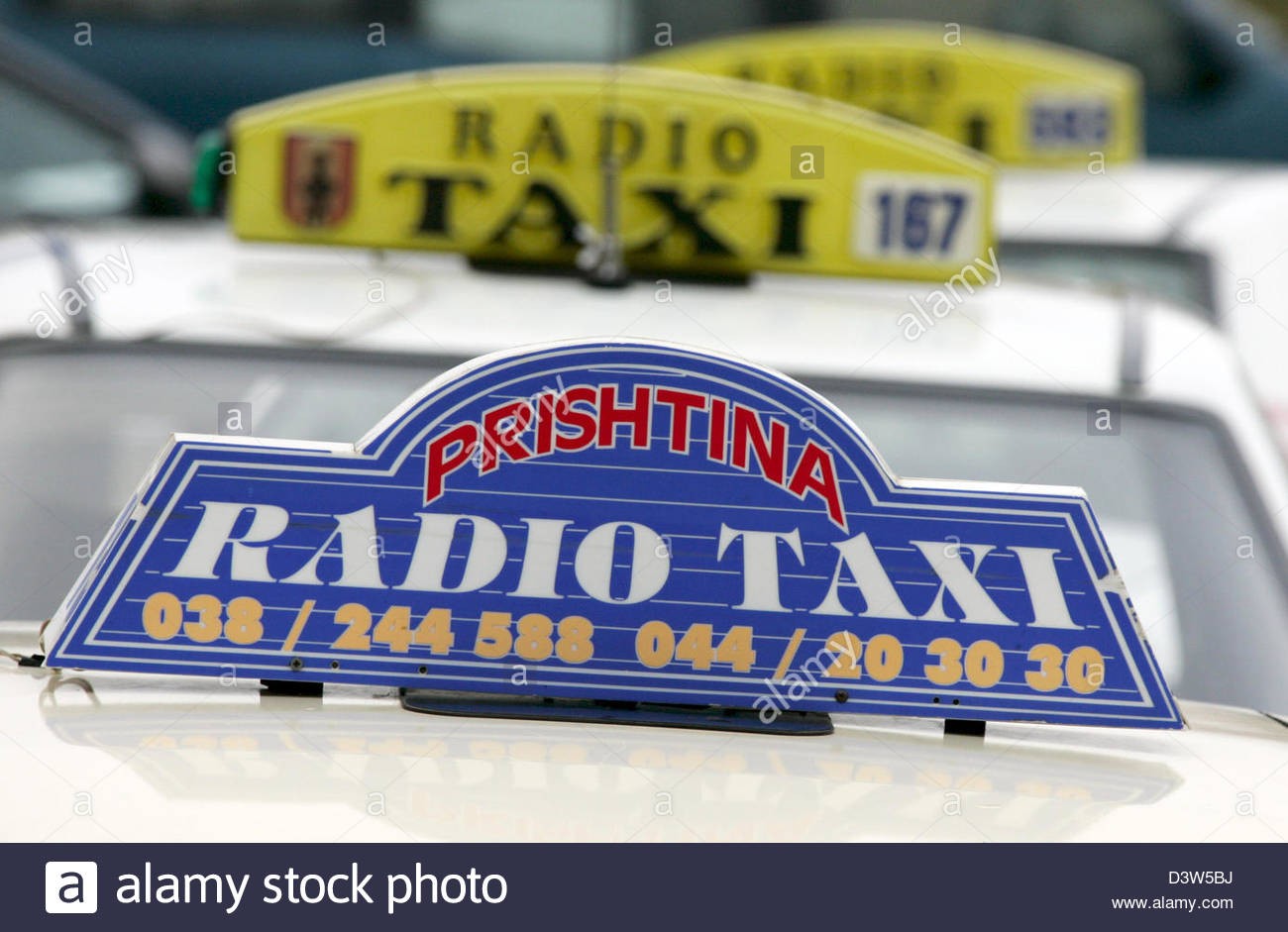 Radio Taksitë protestojnë për të kërkuar kushte më të mira për punë