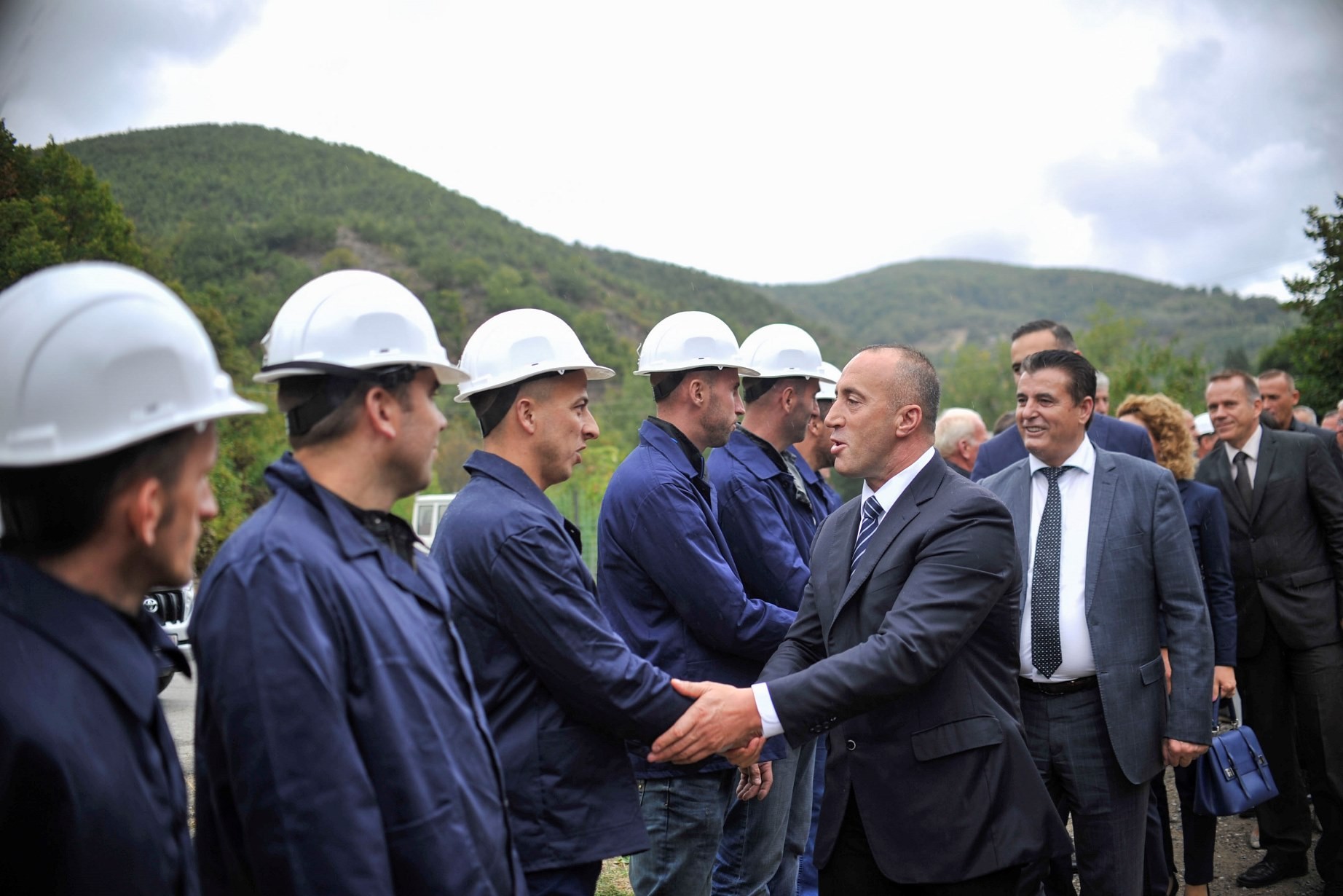 Haradinaj u premtoi minatorëve të Trepçës punësimin e familjarëve  