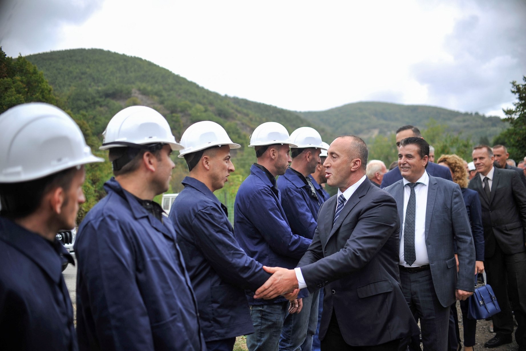 Haradinaj u premtoi minatorëve të Trepçës punësimin e familjarëve