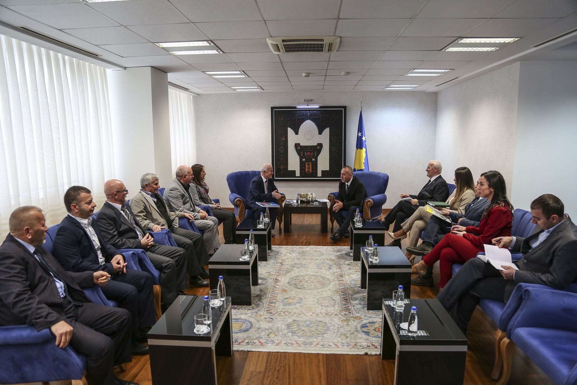 Haradinaj priti përfaqësuesit e Shoqatës Bamirëse “Nëna Terezë”